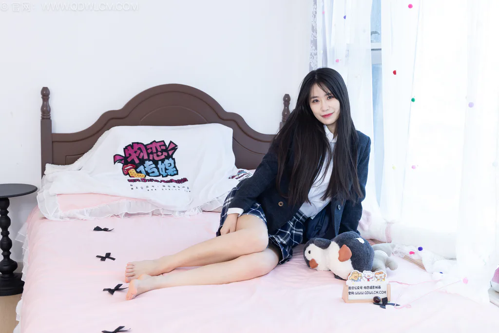 物恋传媒 NO.2630 菜菜-皮鞋、薄灰丝、裸足、jk制服[164P/1V/4.01GB]插图1