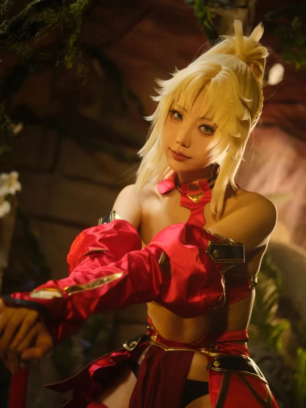 湖里狸 NO.005 – 莫德雷德[30P/242MB]-无料摄影圈