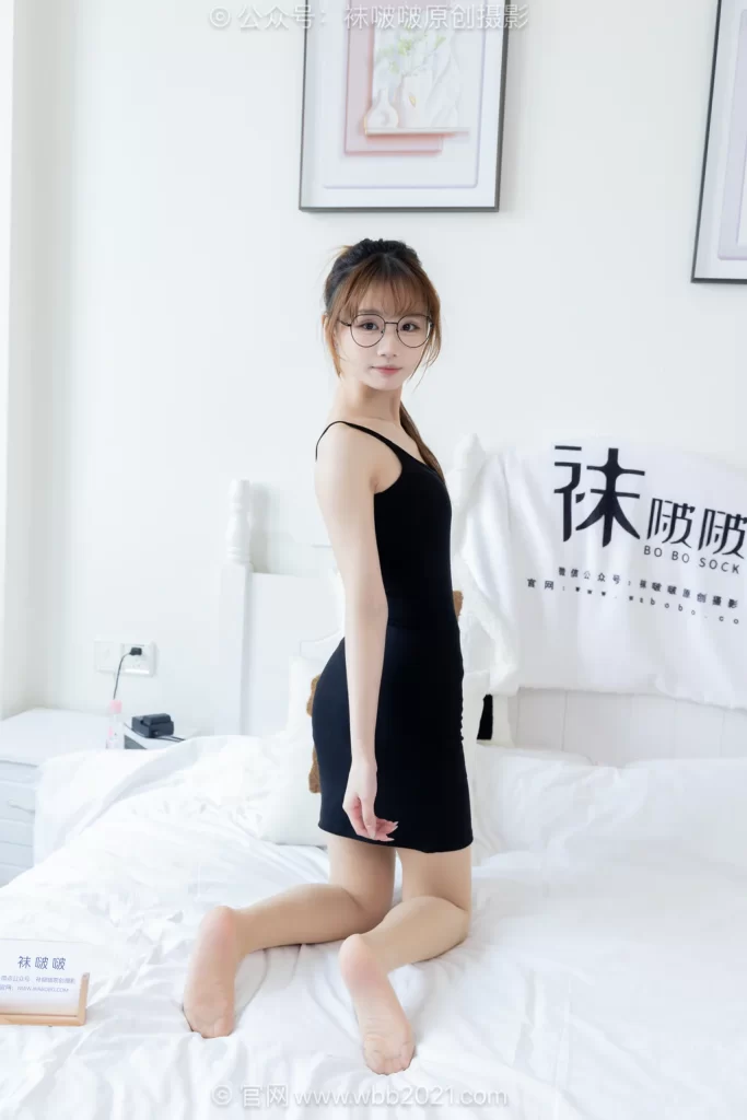 [BoBoSocks袜啵啵]NO.663 甜甜圈-高跟鞋、薄肉丝、裸足[213P/1V/6.44GB]插图1