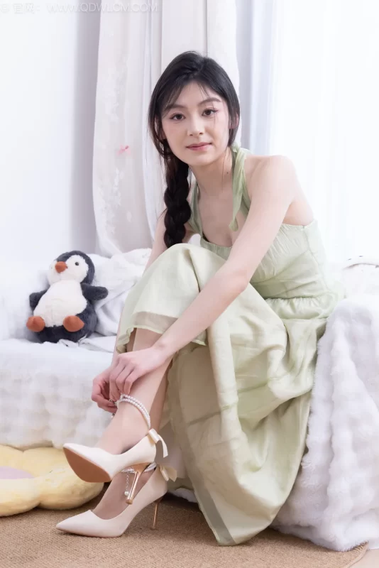 物恋传媒 NO.2634 桔梗-高跟鞋、薄肉丝[150P/1V/3.29GB]-无料摄影圈