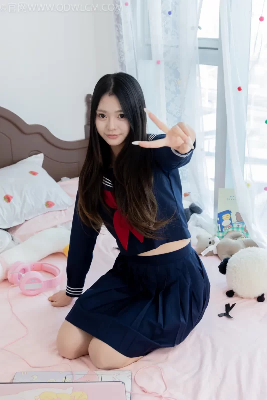 物恋传媒 NO.2655 豆蔻-jk制服、板鞋、白棉袜、裸足[157P/1V/4.18GB]-无料摄影圈