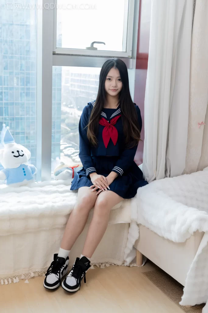 物恋传媒 NO.2655 豆蔻-jk制服、板鞋、白棉袜、裸足[157P/1V/4.18GB]插图1