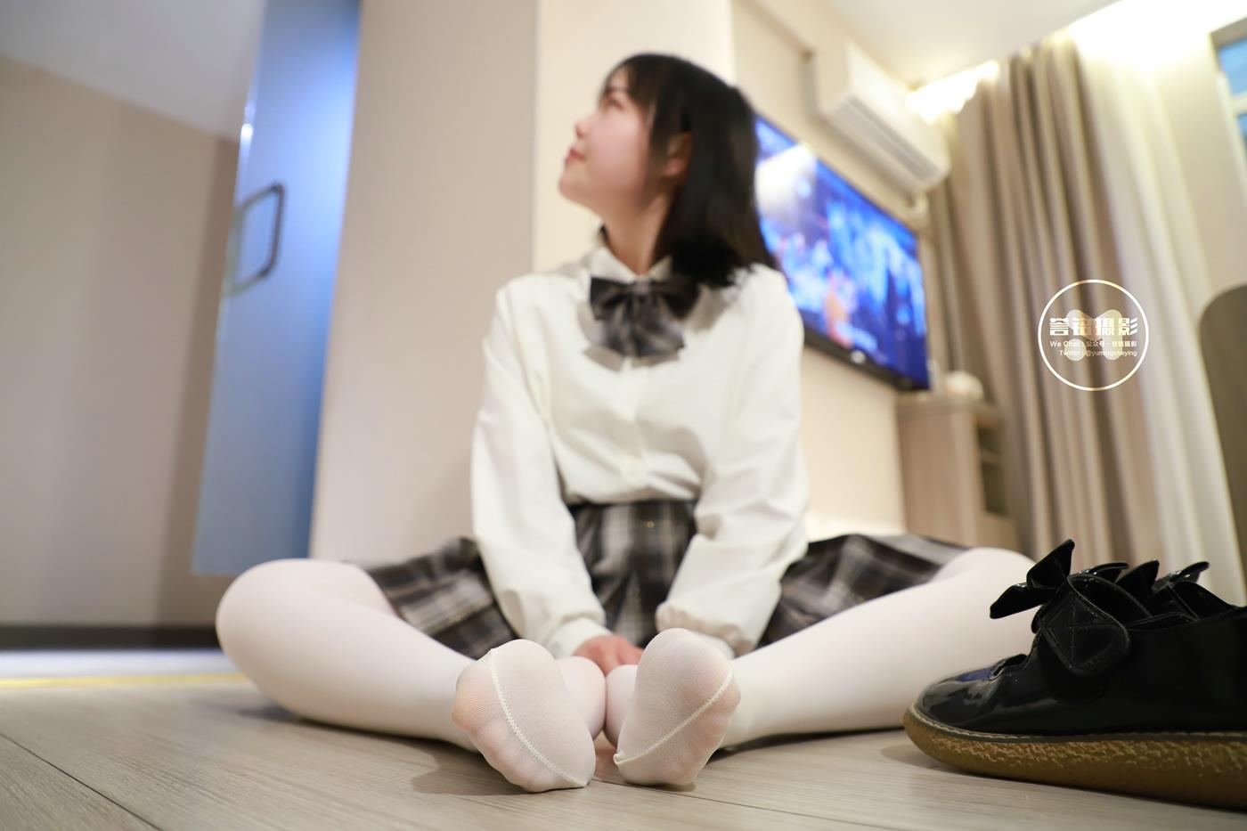 [誉铭传媒]袜足摄影 2022年 NO.010[110P/1V/0.97GB]插图2
