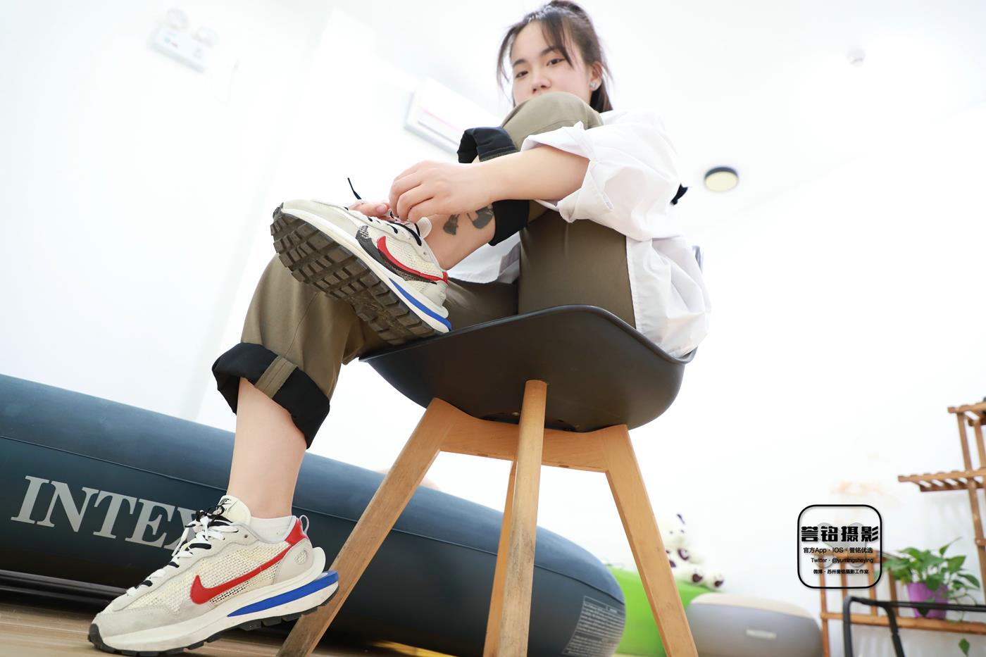 [誉铭传媒]袜足摄影 2022年《2022微信群第4套》[90P/1V/899MB]插图3