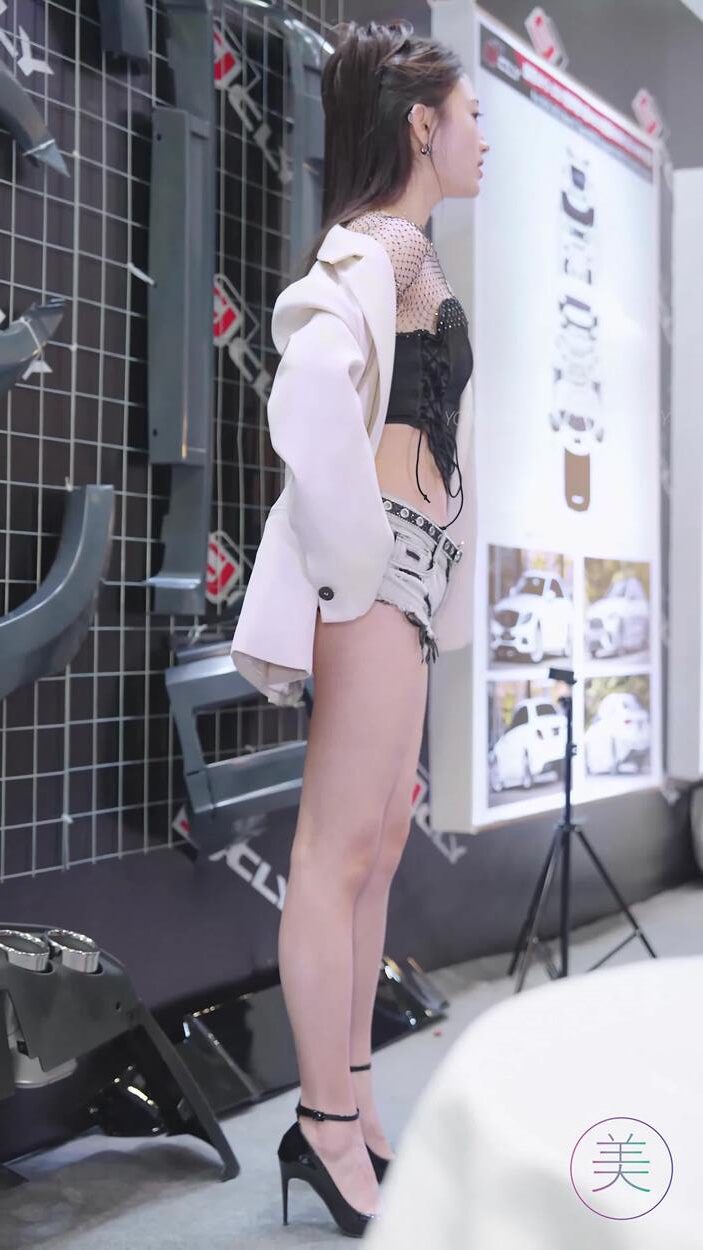 NO.1067 2024 深圳改装车展 Auto Salon 车模抖音网红随拍 68[1V/204MB]插图2