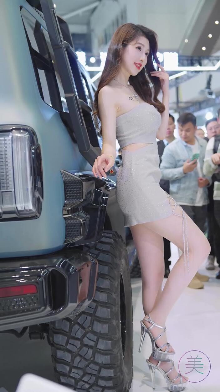 NO.1087 2024 深圳改装车展 Auto Salon 车模抖音网红随拍 83[1V/144MB]插图3