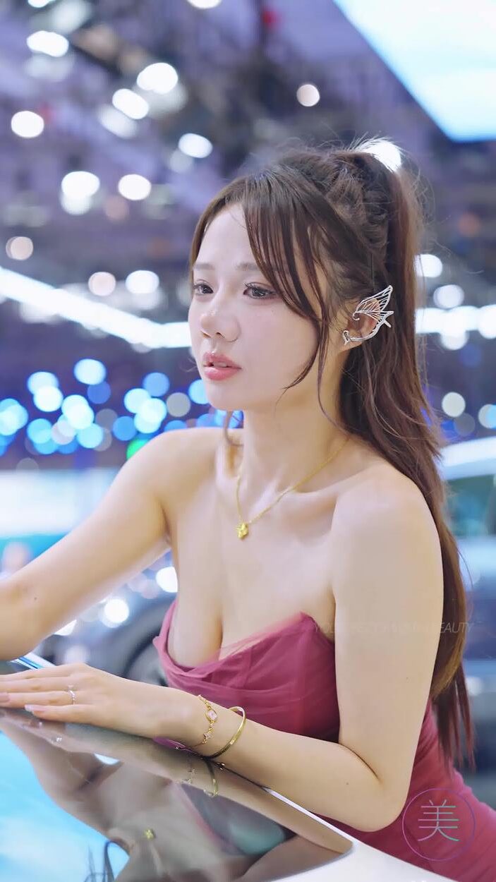 NO.1099 2024 深圳粤港澳大湾区车展 Model 车模随拍 10[1V/292MB]插图3