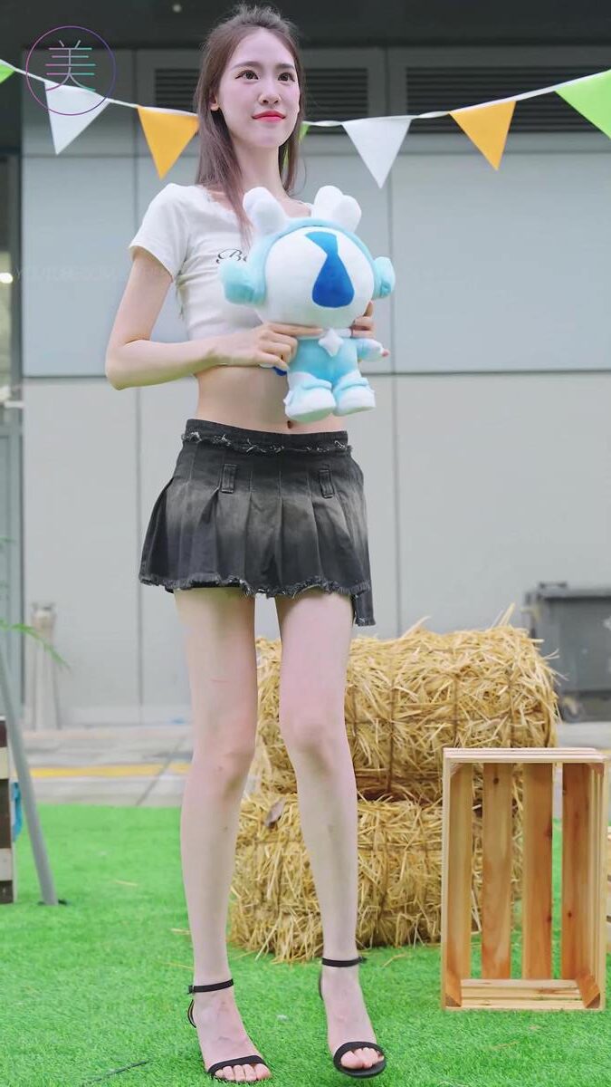 NO.1163 2024 深圳粤港澳大湾区车展 Model 车模随拍 29[1V/341MB]插图2