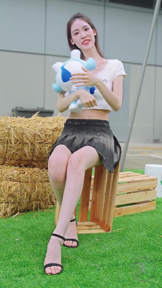 NO.1163 2024 深圳粤港澳大湾区车展 Model 车模随拍 29[1V/341MB]插图3