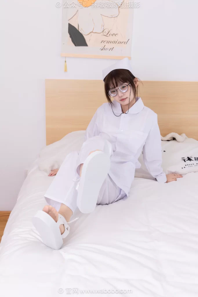 [BoBoSocks袜啵啵]NO.688 甜甜圈-凉鞋、薄肉丝、护士服、裸足[163P/1V/5.48GB]插图