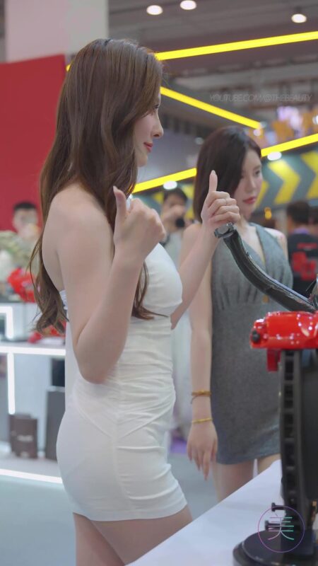 NO.1374 2024 苏州GTSHOW改装车展 Auto Salon Racing Model 65[1V/300MB]-无料摄影圈