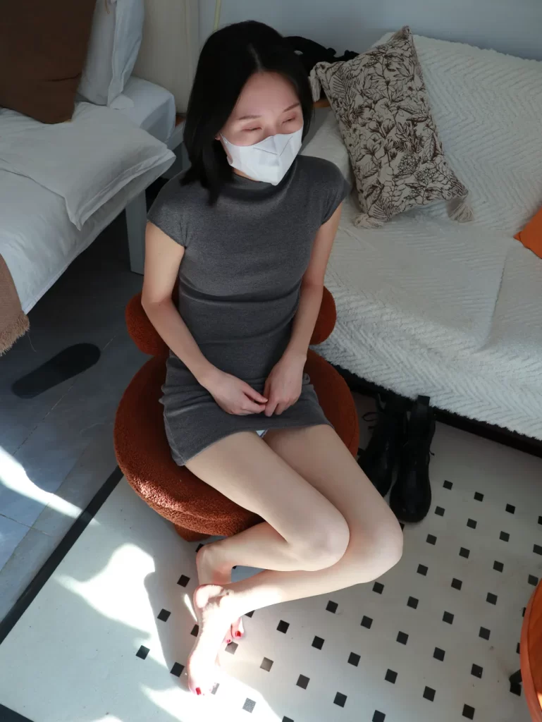 约拍系列 031号作品 踩食物[230P/15V/5.20GB]插图