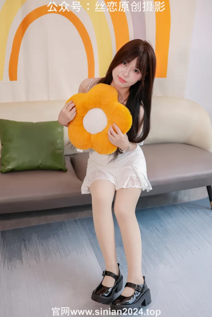 丝恋摄影 NO.063 泡芙-白色睡裙 厚肉丝袜 黑色玛丽珍[359P/1V/4.35GB]插图