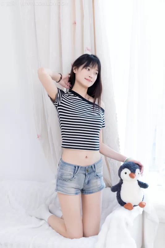 物恋传媒 NO.2687 山奈-帆布鞋、中筒白棉袜、裸足[158P/1V/3.36GB]-无料摄影圈