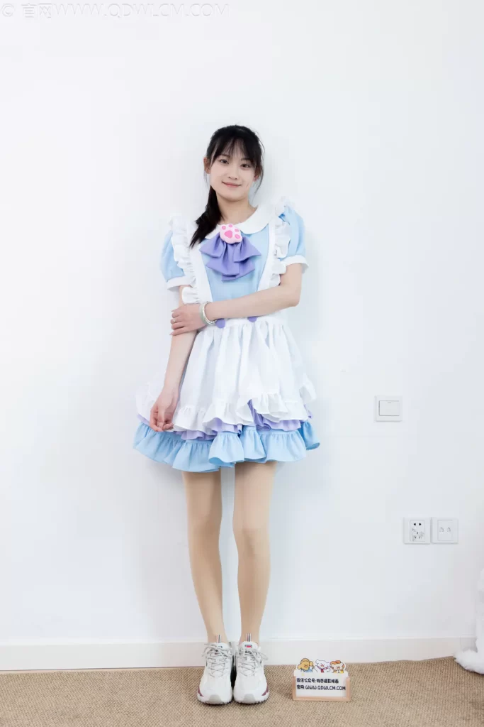 物恋传媒 NO.2704 山奈-女仆装、运动鞋、厚肉丝[161P/1V/4.45GB]插图1