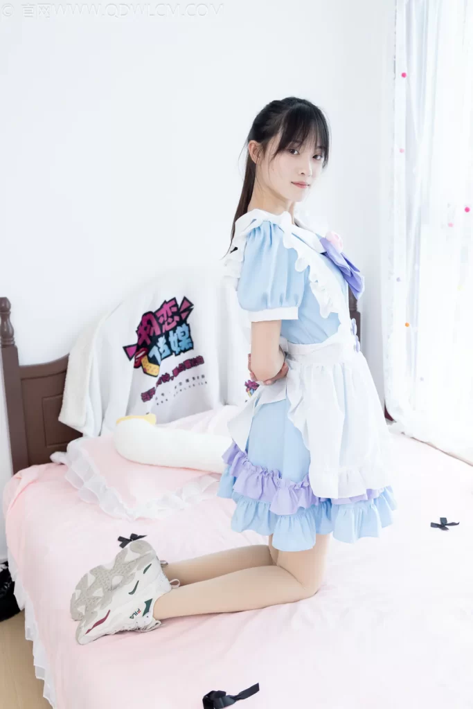 物恋传媒 NO.2704 山奈-女仆装、运动鞋、厚肉丝[161P/1V/4.45GB]插图3