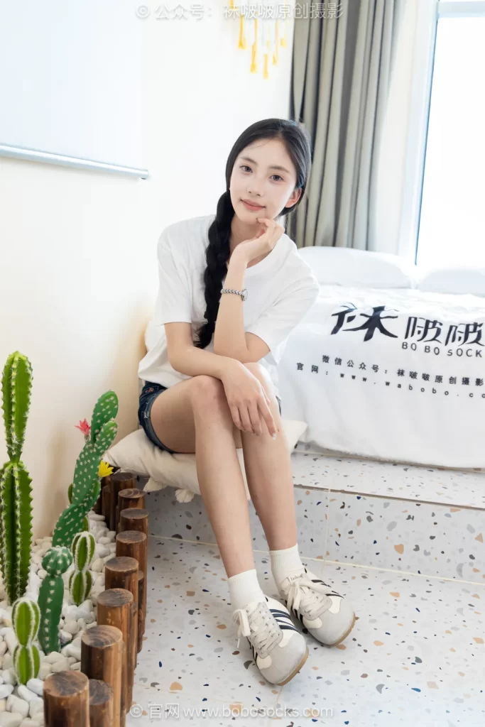 [BoBoSocks袜啵啵]NO.723 珍珠-德训鞋、纯白棉袜、裸足[150P/1V/5.45GB]插图1