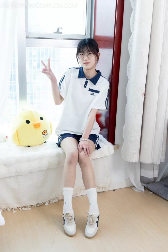 物恋传媒 NO.2723 雪芽-板鞋、白棉袜、薄肉丝[152P/1V/4.36GB]插图1