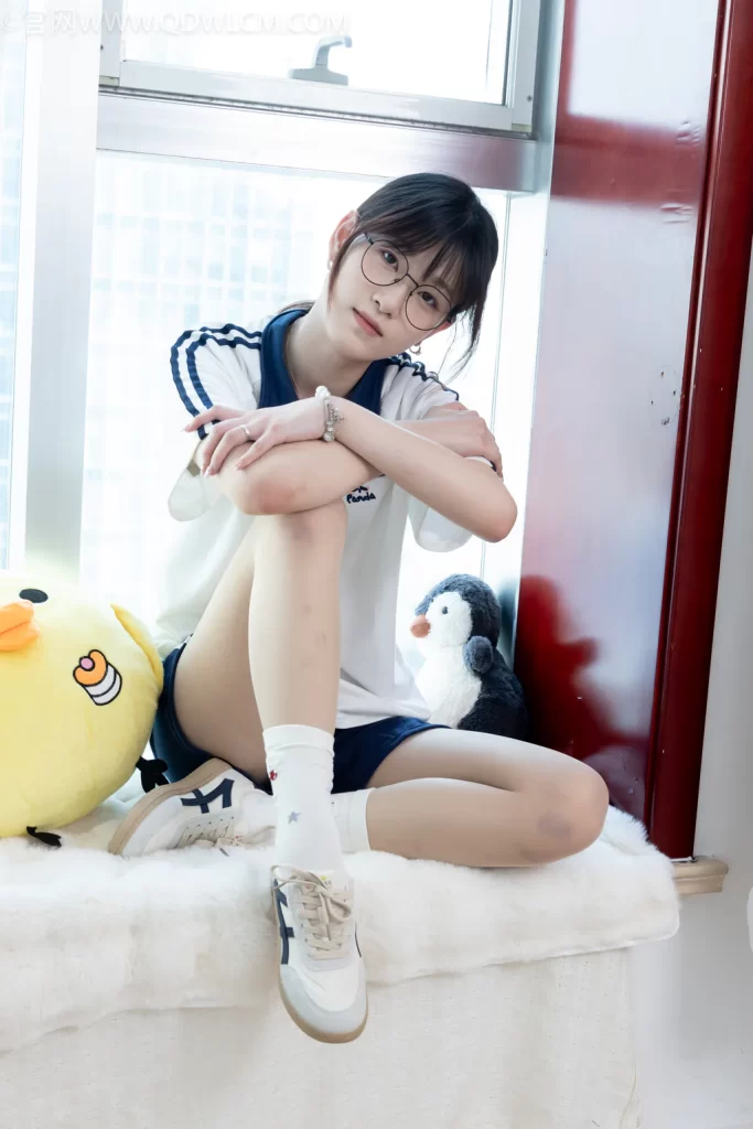 物恋传媒 NO.2723 雪芽-板鞋、白棉袜、薄肉丝[152P/1V/4.36GB]插图2