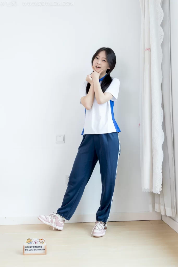 物恋传媒 NO.2735 萌萌-白棉袜、裸足、校服[155P/1V/3.75GB]插图1