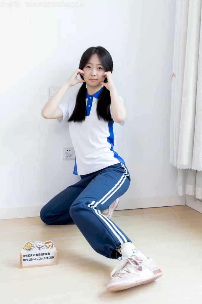 物恋传媒 NO.2735 萌萌-白棉袜、裸足、校服[155P/1V/3.75GB]插图2