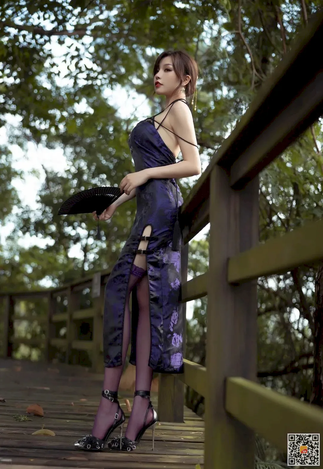 [香柚]006 2019.08.28《紫色旗袍姐姐户外写真》徐莉芝[46P/28MB]-无料摄影圈