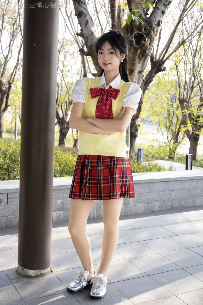 足愉心 NO.132 婉宁（搭配：运动鞋、肉色丝袜）[115P/2V/11.2GB]插图1