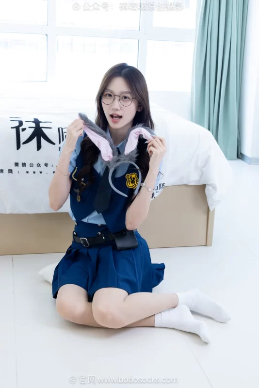 [BoBoSocks袜啵啵]NO.754 香菜-马丁短靴、纯白棉袜、薄肉丝[151P/1V/5.83GB]-无料摄影圈