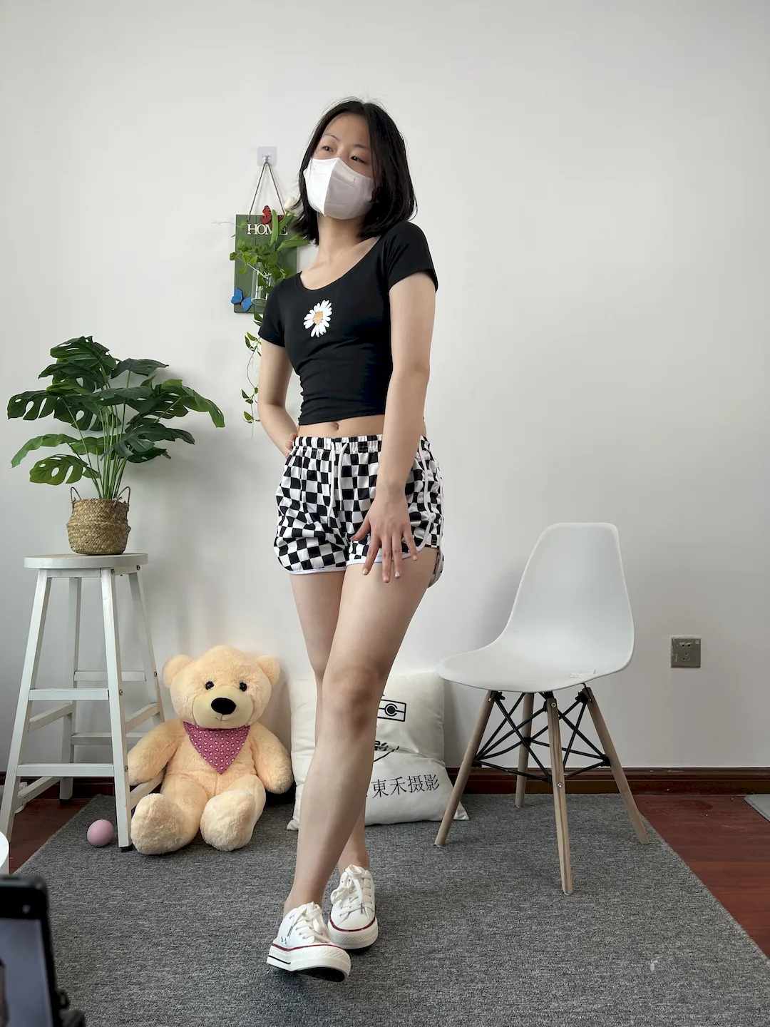三禾摄影 NO.077 休闲短裤 帆布鞋[316P/1V/1.38GB]插图1