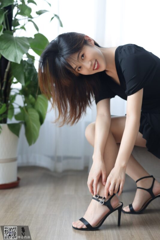 SHENSHI绅士 – SS028 娜扎 [46P/240MB]-无料摄影圈