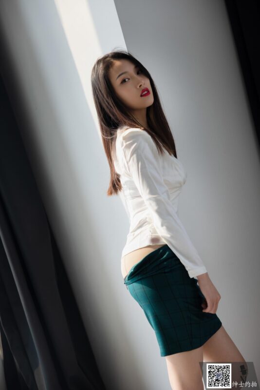 SHENSHI绅士 - SS174 白绿职业装[43P/134MB]-无料摄影圈