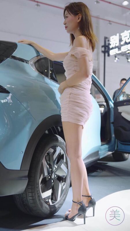 NO.1414 2024 东莞秋季车展 Racing Model 车模网红随拍 05[1V/341MB]-无料摄影圈
