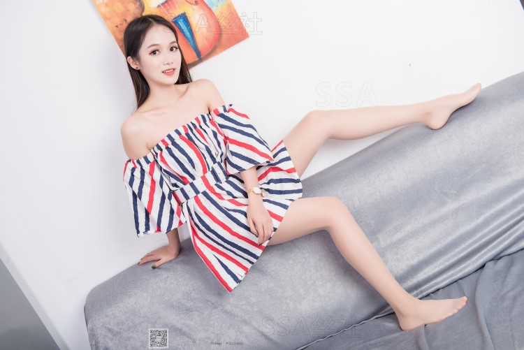 SSA丝社 第048期：女秘书兰兰沙发上的美腿肉丝特写 [99P/128MB]插图1