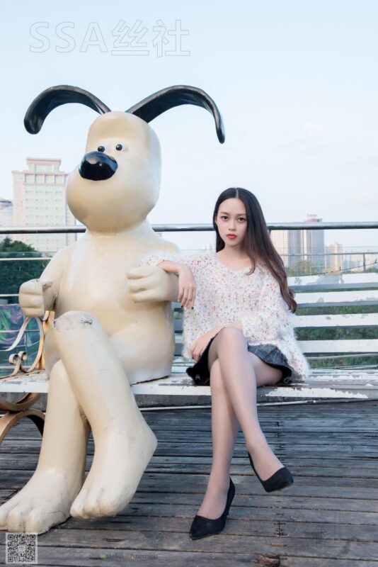 [SSA丝社] NO.062 西西-美丽冻人西西街拍灰丝 [99P/181MB]-无料摄影圈