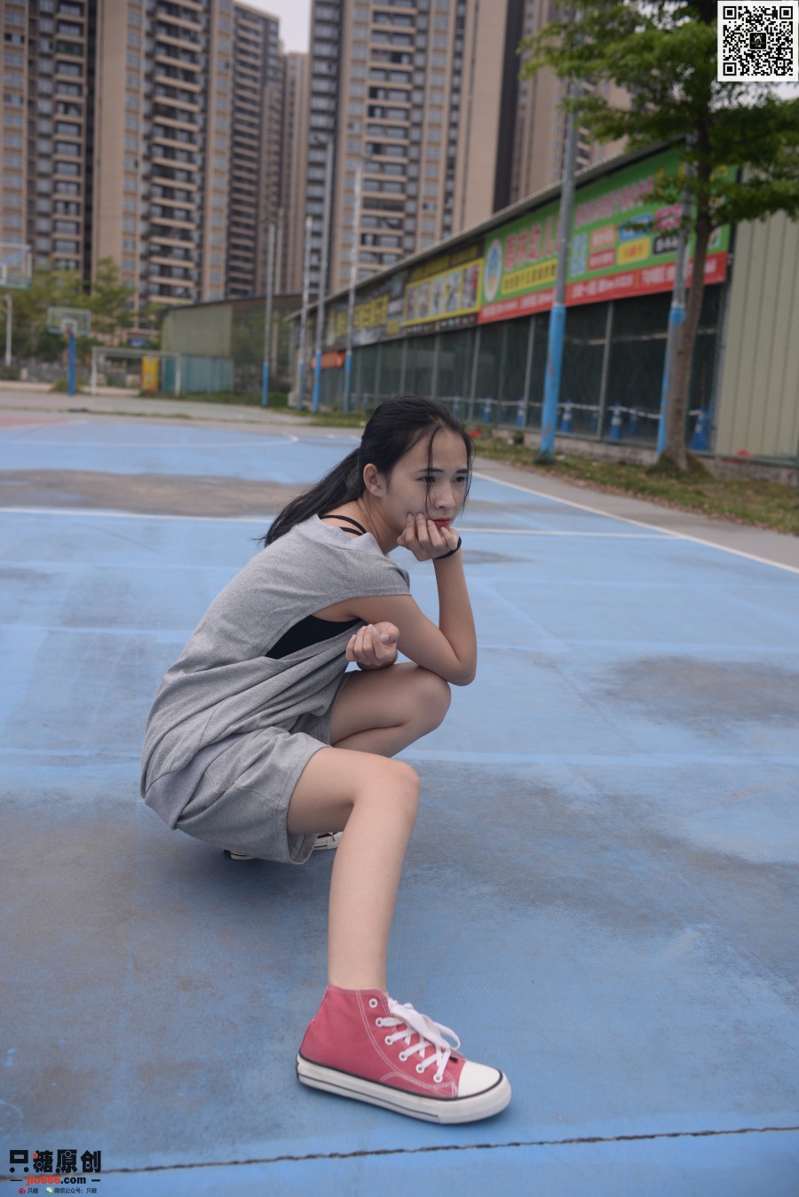 图片[2]-[只糖棉袜]NO.267 小米酱 好看的锁骨千篇一律[146P/1V/899MB]-无料摄影圈