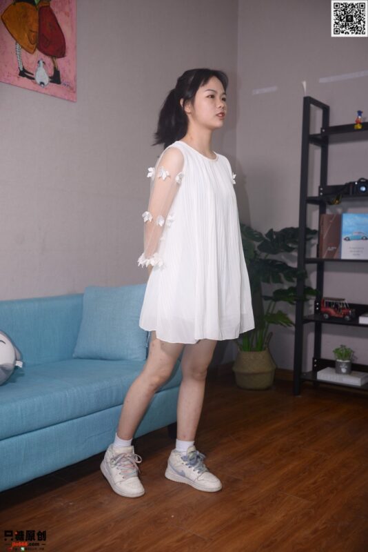 [只糖棉袜]NO.290 小萱 流水趁桃花 [148P/1V/740MB]-无料摄影圈