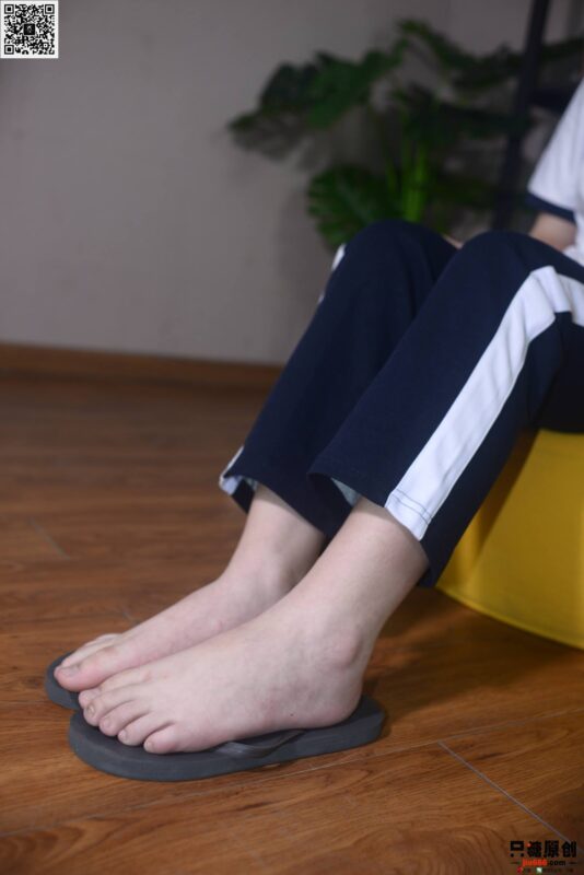 只糖棉袜 NO.332 小奕 – 四分春风 [69P/407MB]-无料摄影圈