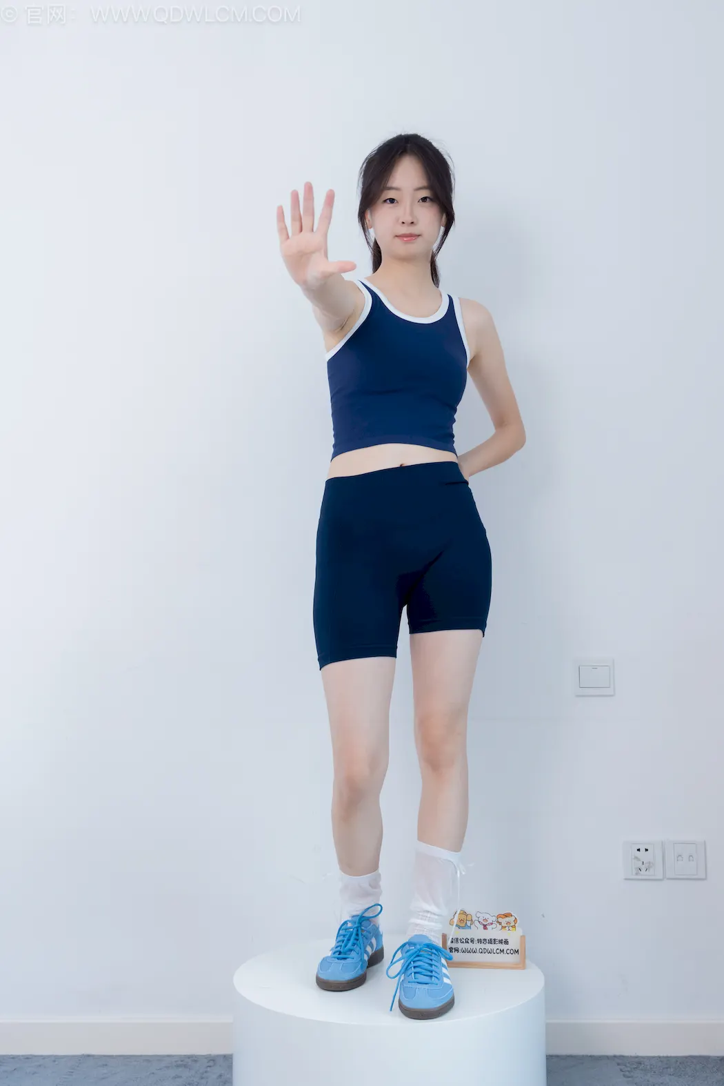图片[2]-物恋传媒 NO.2822 萌萌-帆布鞋、纯白棉袜、裸足[150P/1V/3.10GB]-无料摄影圈