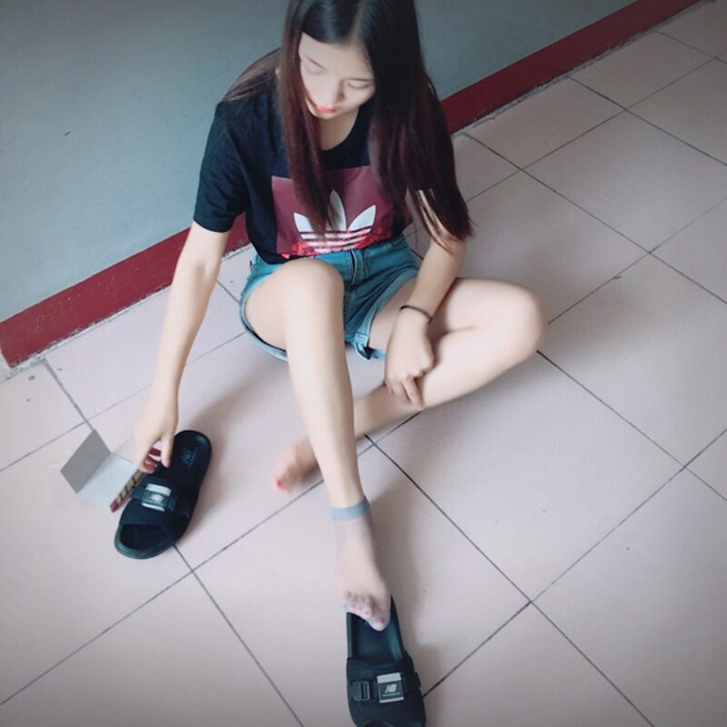 学妹校园寝室短丝系列018期 李欢 [112P/370MB]-无料摄影圈