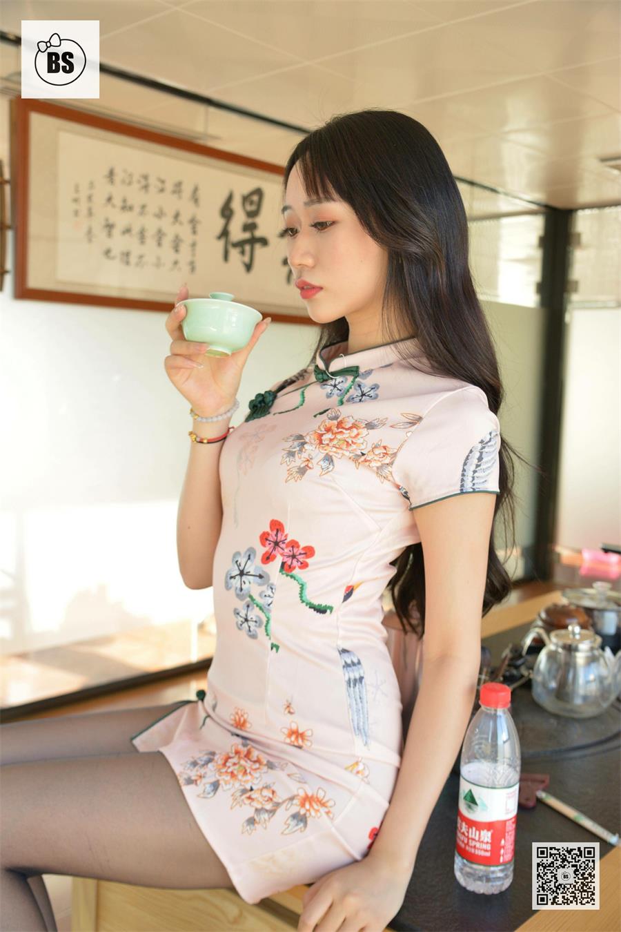 图片[2]-[我丝你想]MX014 美西 新来的女助理4 [74P/104MB]-无料摄影圈