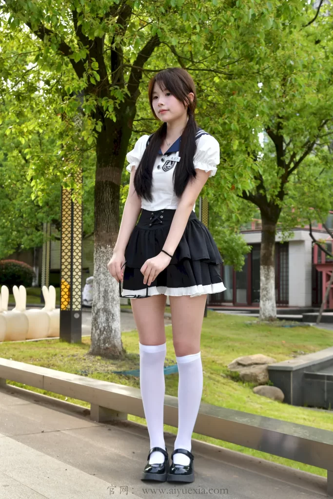 图片[2]-爱月下 NO.791 兔兔【林间甜妹】林间清风光影里，JK少女尽显元气娇俏[100P/1V/4.81GB]-无料摄影圈