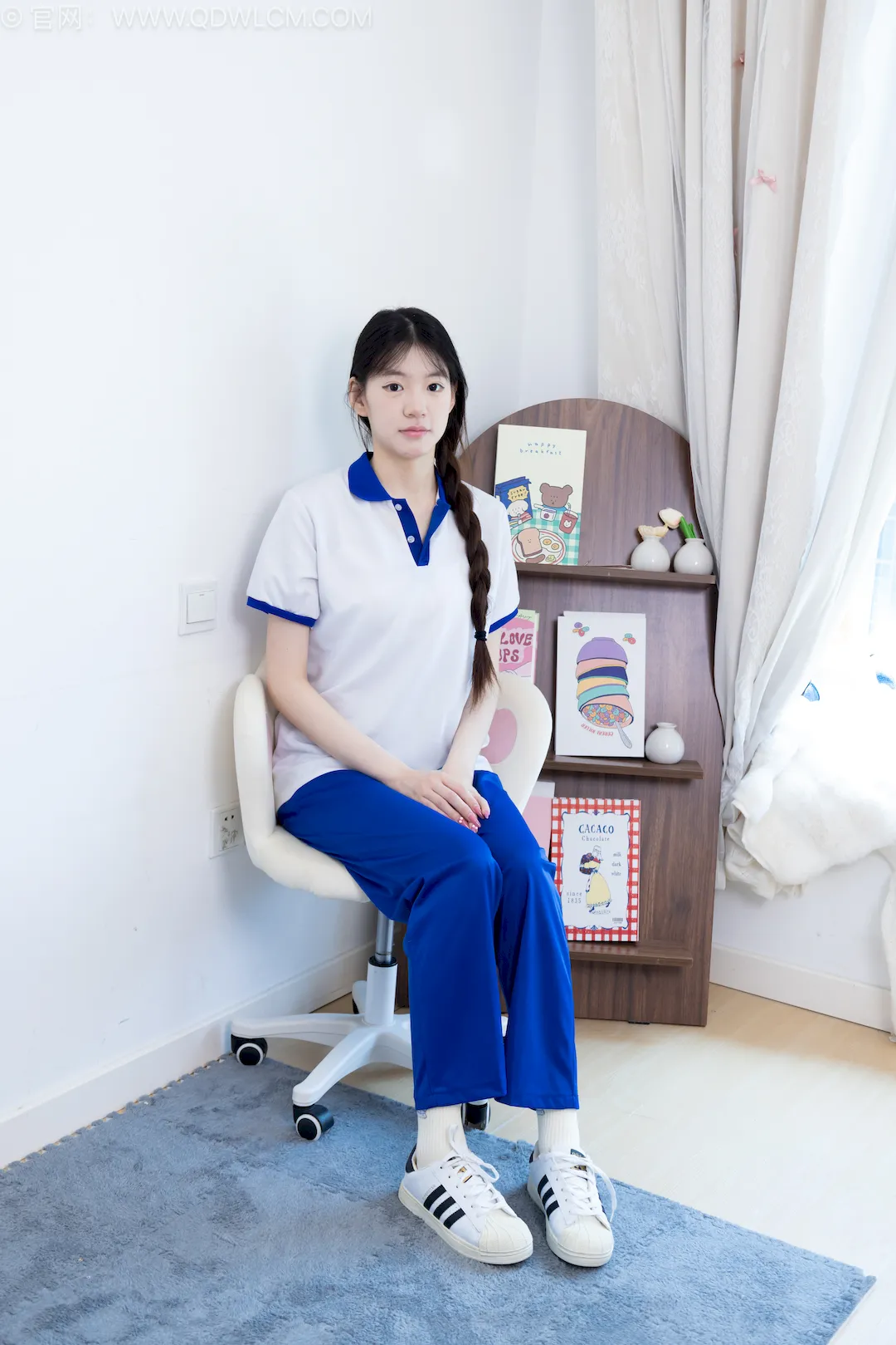 图片[2]-物恋传媒 NO.2824 晚舟-板鞋、白棉袜、裸足、校服[150P/1V/3.76GB]-无料摄影圈