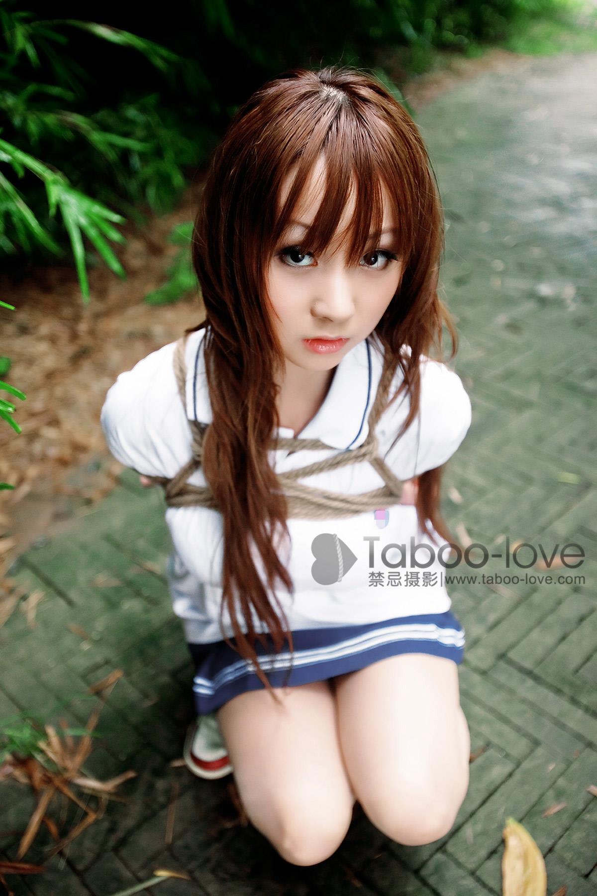 图片[1]-[禁忌摄影]Taboo-love NO.012 学生妹的警服紧缚秋游[32P/15.4MB]-无料摄影圈