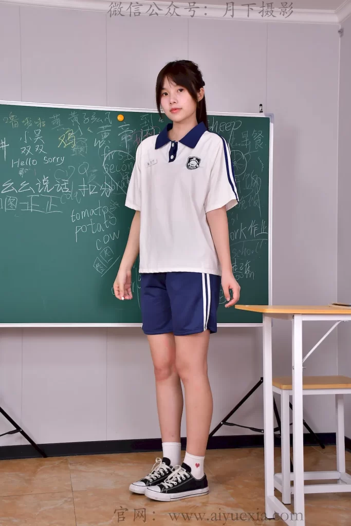 图片[2]-爱月下 NO.820 兔兔【教室青韶】蓝白校服伴书香，鞋袜藏满校园青涩时光[100P/1V/4.65GB]-无料摄影圈