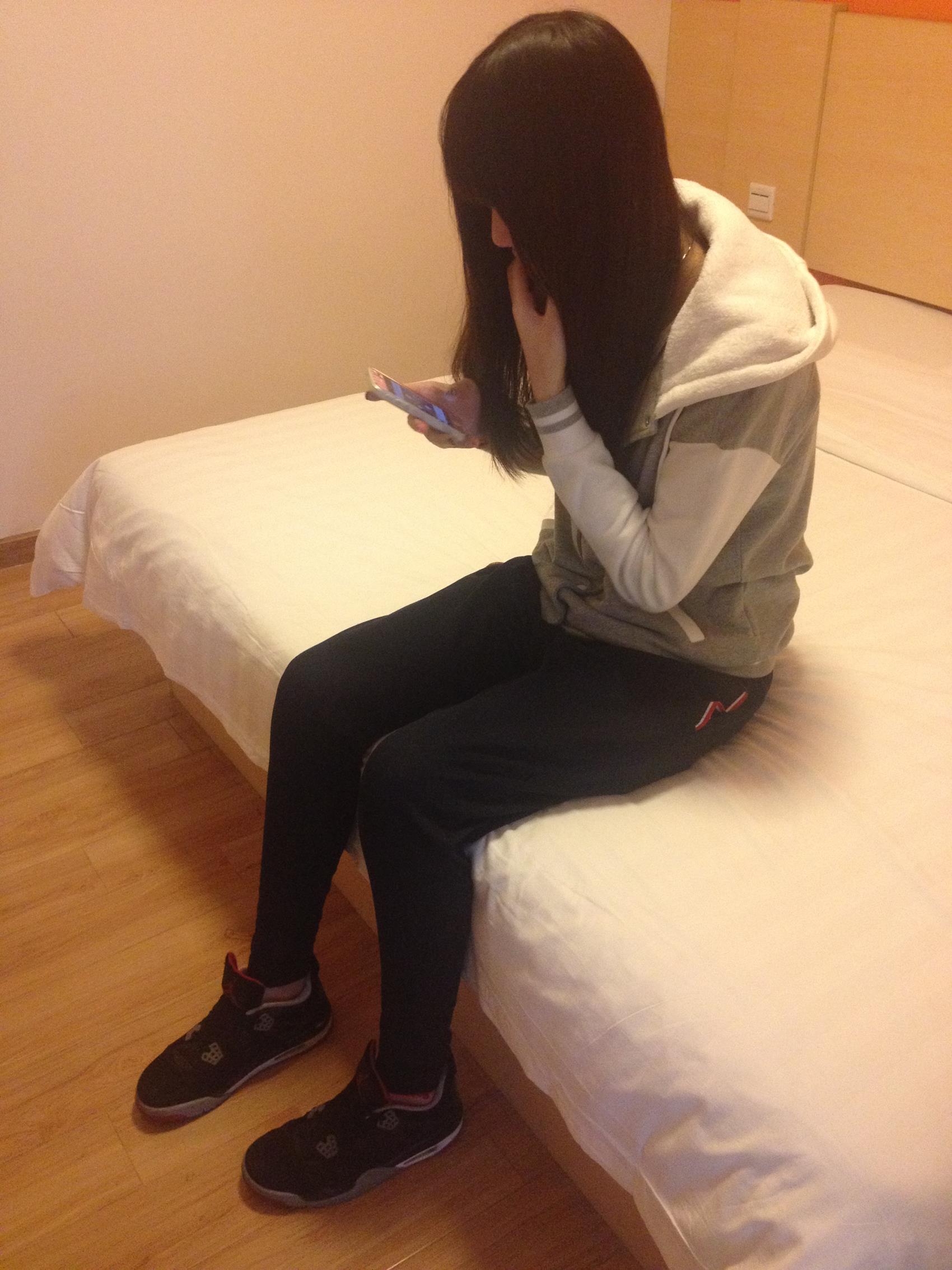 图片[2]-students学生美腿每足 049 珊珊Ⅲ 脚图（ShanShan学妹运动鞋）（绝版珍藏）[60P/264MB]-无料摄影圈