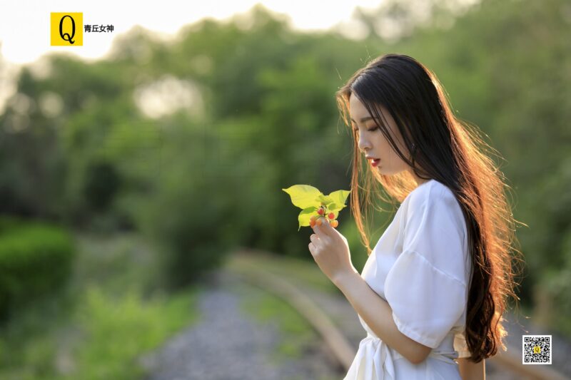 [青丘女神] NO.101 2018.05.12 色高跟与嘿丝 高清版 [104P/231MB]-无料摄影圈