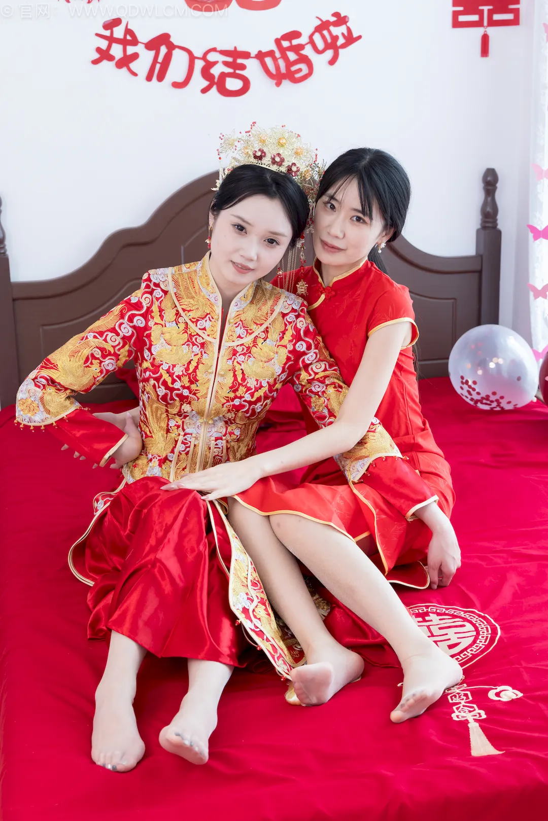 物恋传媒 NO.2832 菜菜橙子-高跟鞋、人字拖、珠光薄肉丝、旗袍、秀禾服、挑鞋[184P/1V/6.06GB]-无料摄影圈