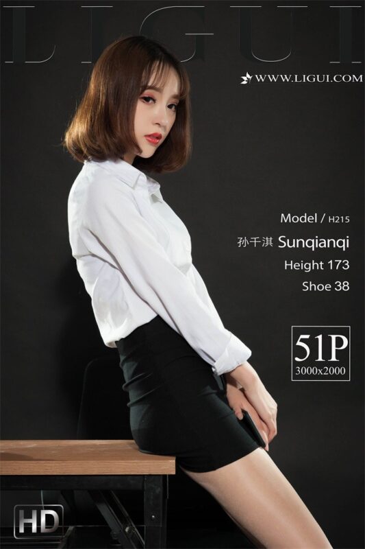[Ligui丽柜] 2018.09.03 肉丝短裙女教师 Model 孙千琪 [51+1P/21MB]-无料摄影圈