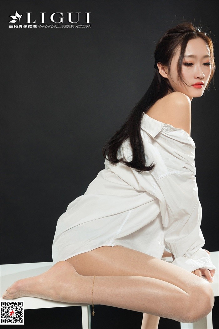 图片[2]-[Ligui丽柜] 2018.12.06 香肩 Model 王炜炜 [72P/85.4MB]-无料摄影圈